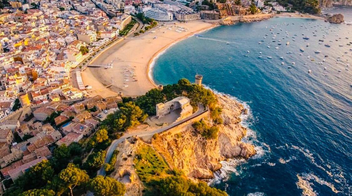 Ancora Frontbeach Luxury Apartment Tossa de Mar Esterno foto