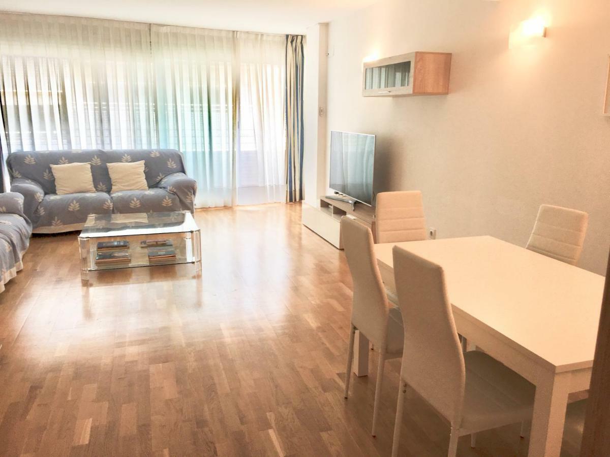 Ancora Frontbeach Luxury Apartment Tossa de Mar Esterno foto